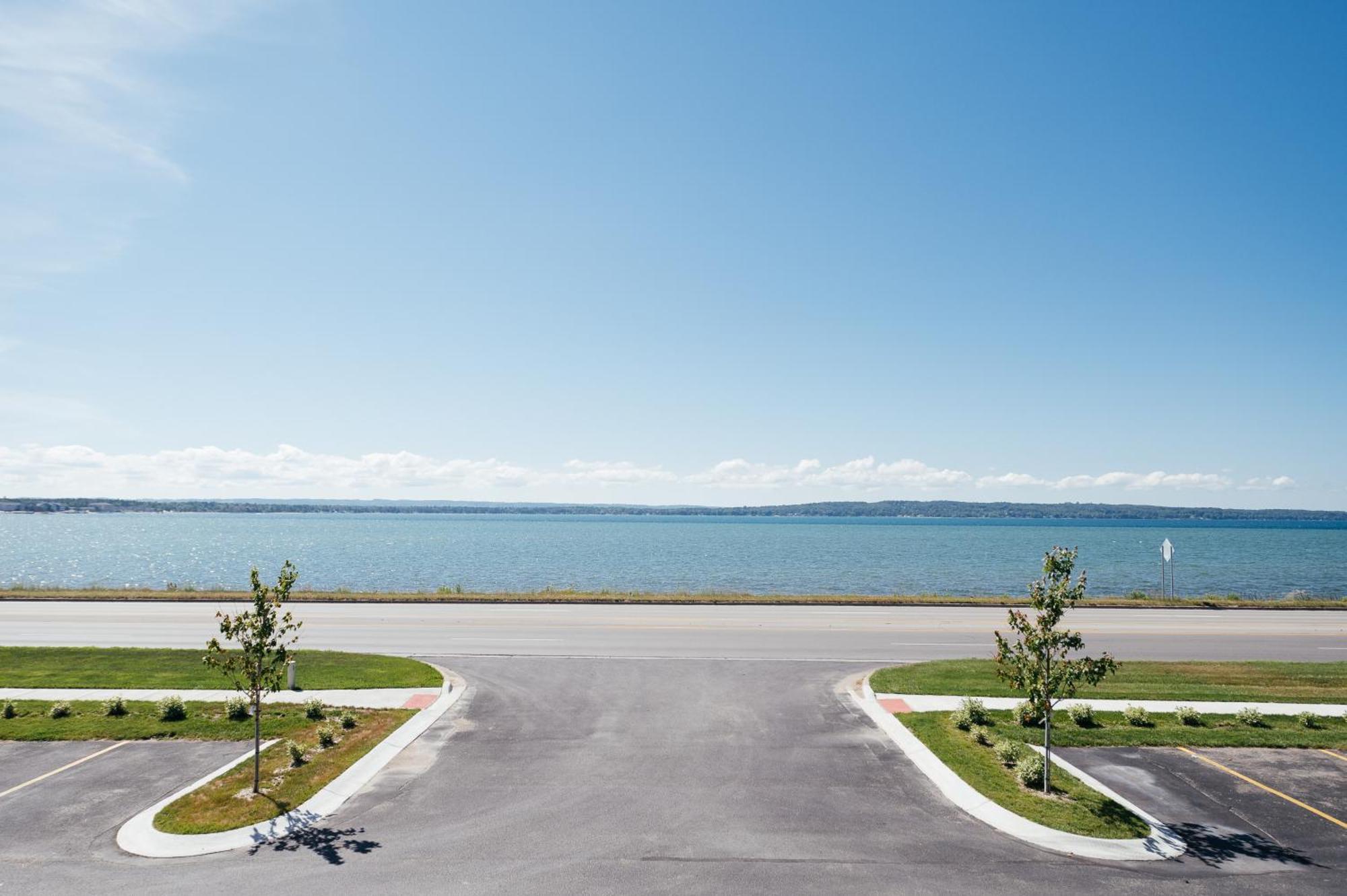 Kasa Gold Coast Inn Traverse City Esterno foto