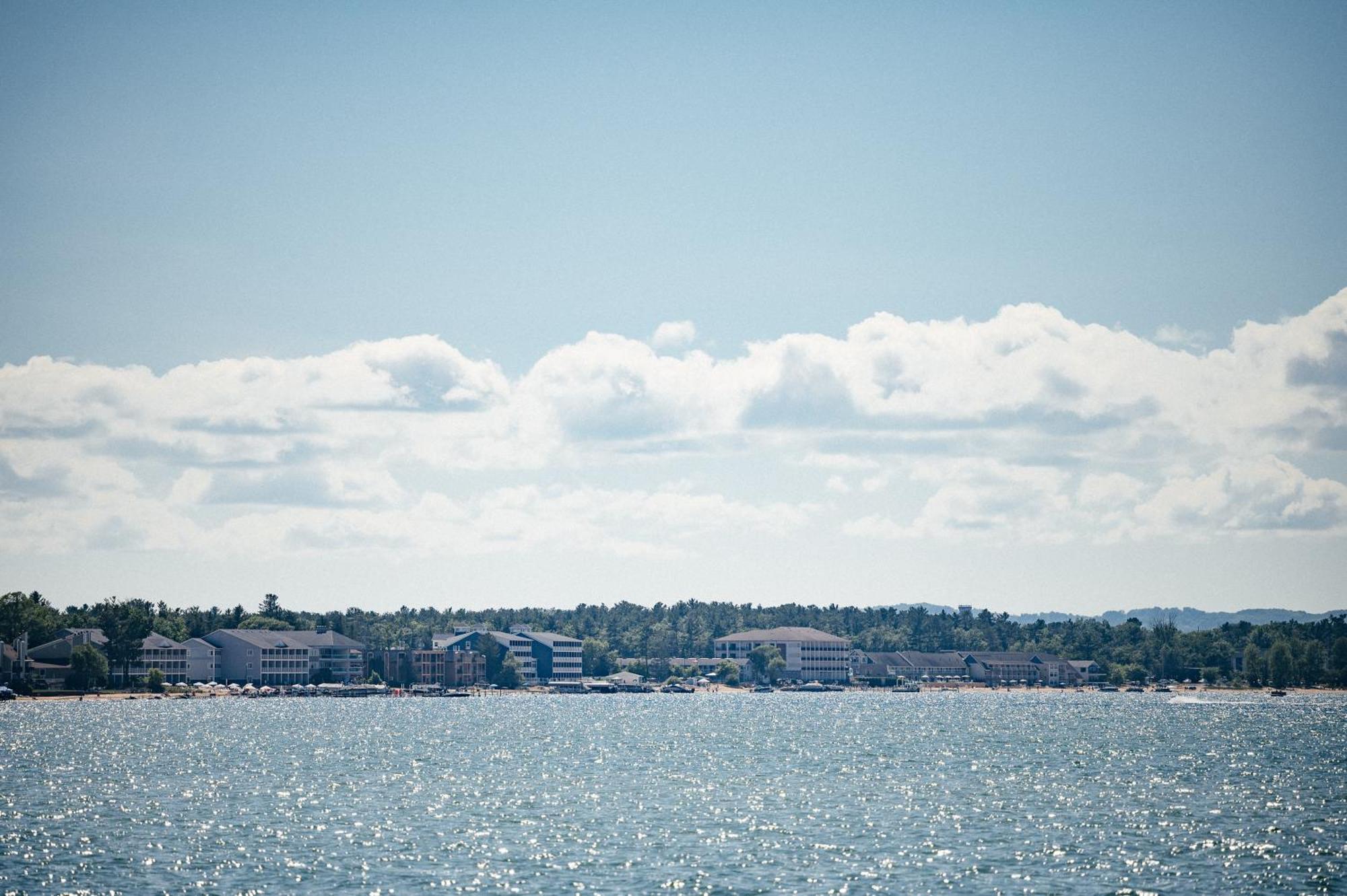 Kasa Gold Coast Inn Traverse City Esterno foto