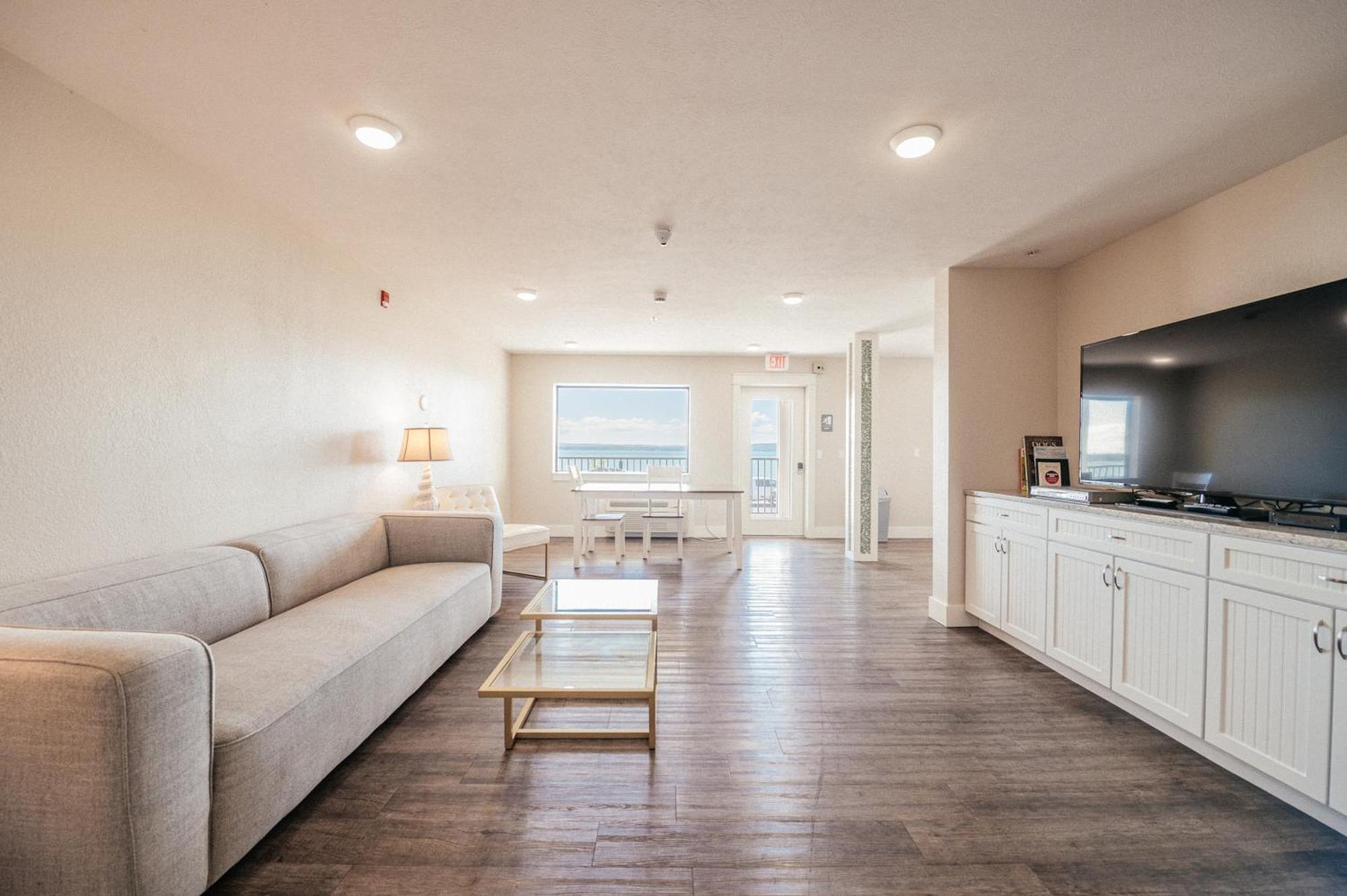 Kasa Gold Coast Inn Traverse City Esterno foto